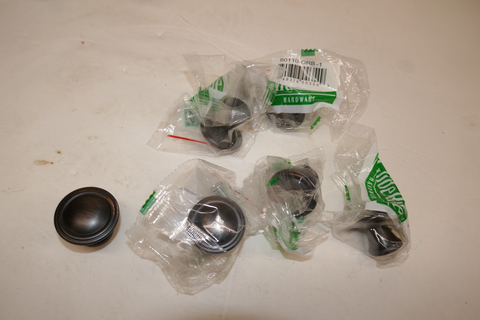 Lot of 6 GlideRite 1″ Dia Round Deco Cabinet Knob Oil Rubbed Bronze 80110-ORB-1