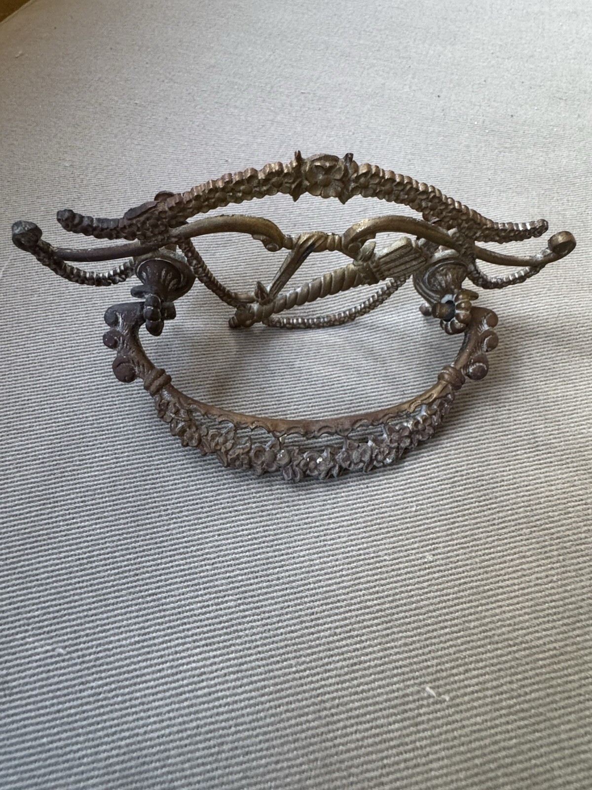 Antique Ornate Floral Pattern Bronze Tone Metal Drawer Pull