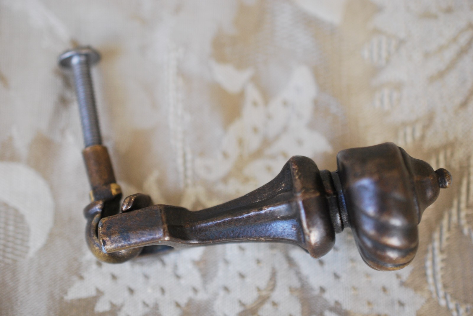 Vintage Brass Patina Tear Drop Pendant Drawer Pull Ball Swivel & Screw 3″