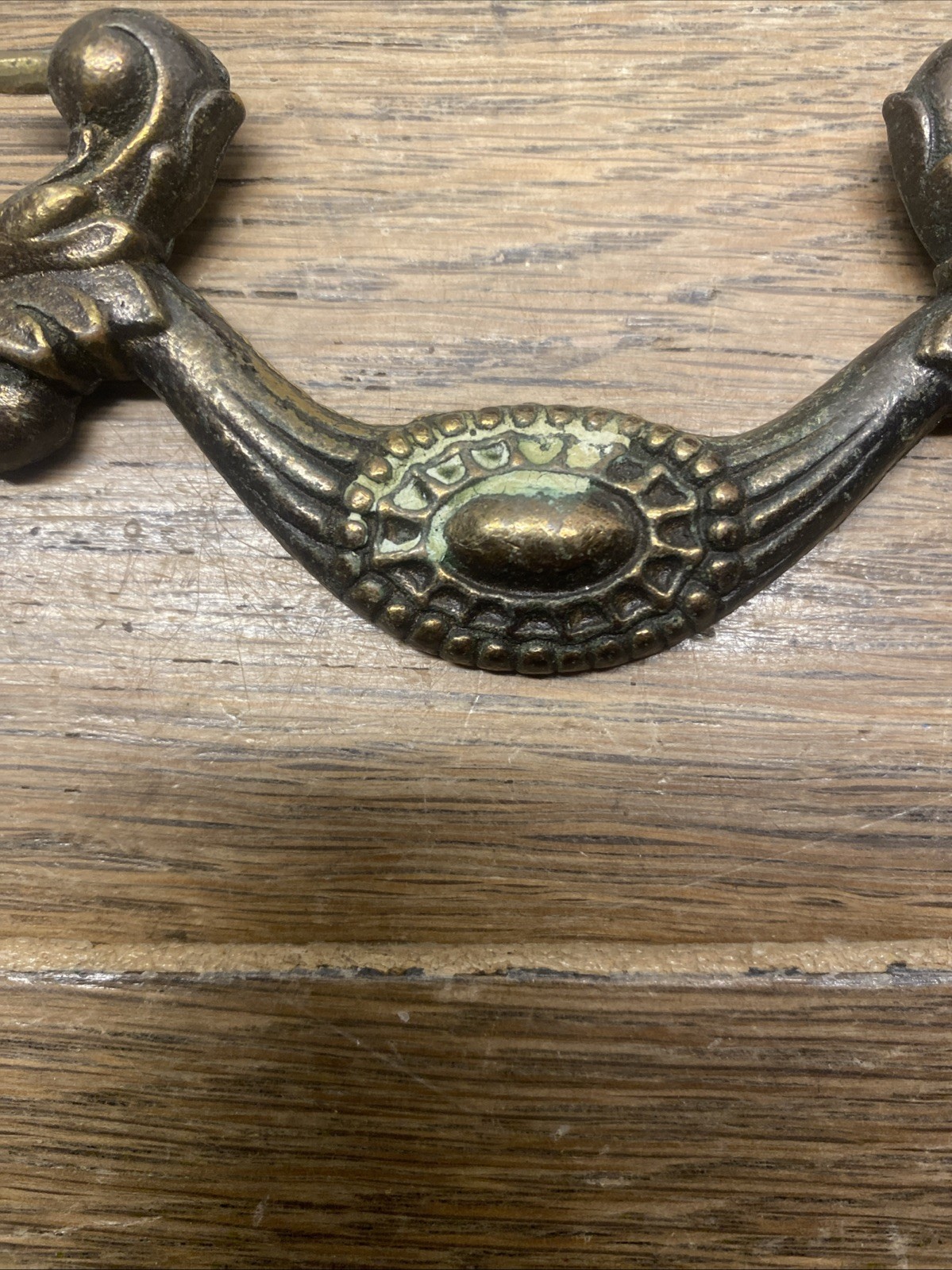 6 VTG Brass Ornate Victorian Brass Bail Drawer Handles & 5 Matching Round Knobs