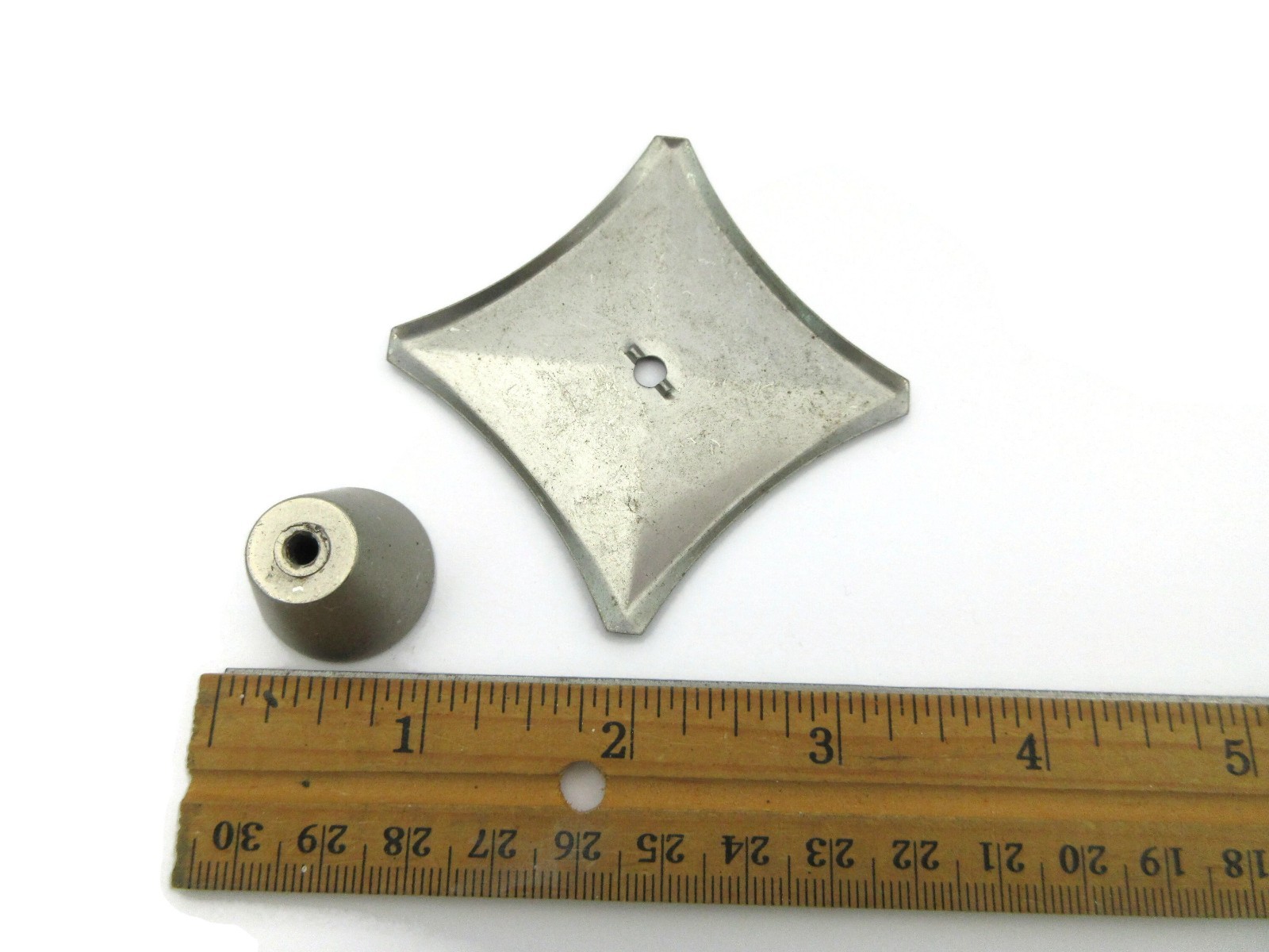 Vintage Atomic Starburst Back Plate with matching knob – MCM pull Silver L29a