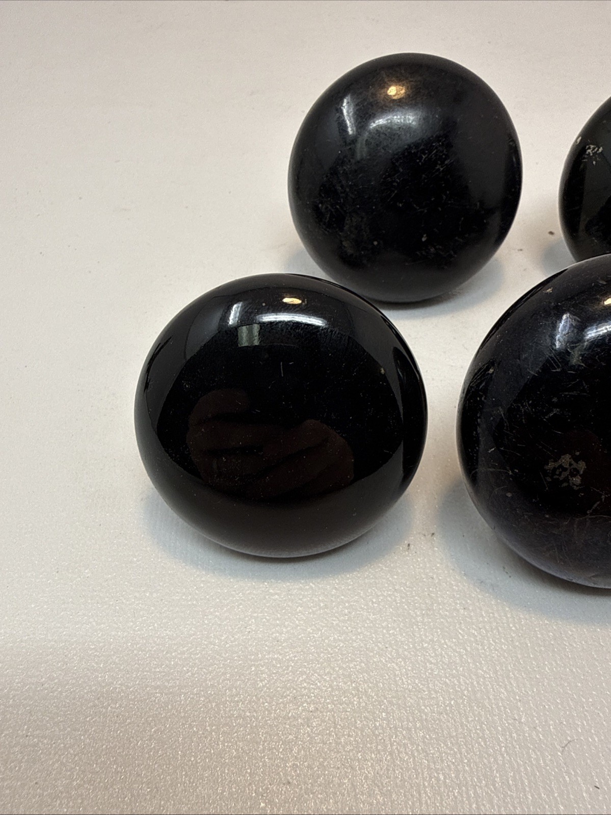 5 – Vintage Round Black Knobs