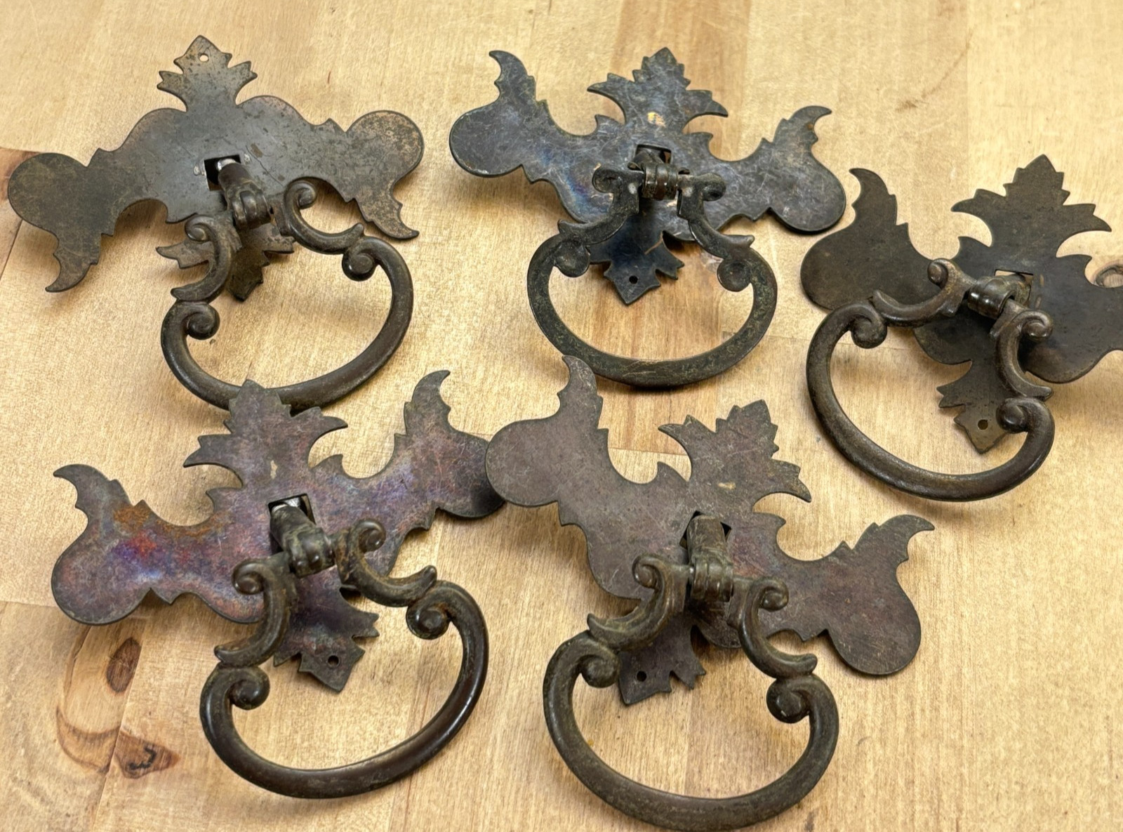 Lot 7 Chippendale Style Swinging Batwing Antique Pulls, Larger 3.25″w