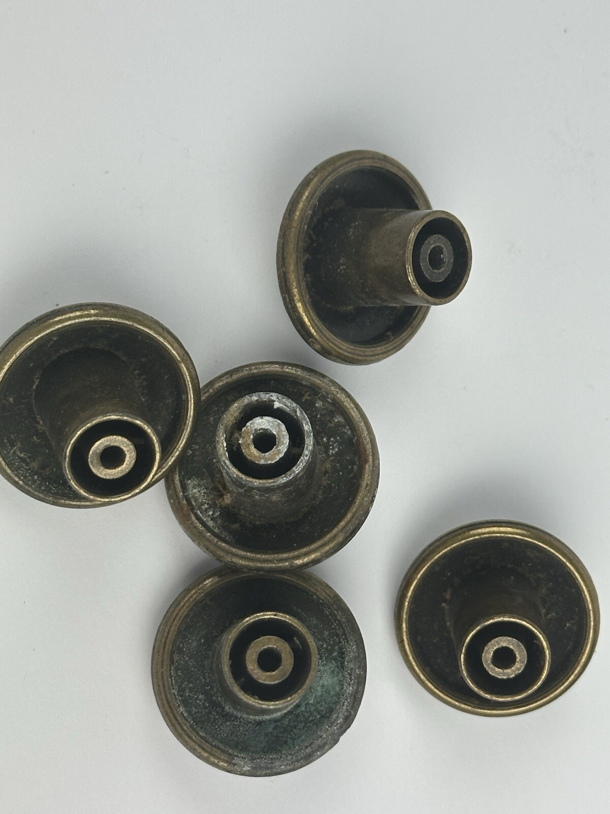 Set Of 5 Ajax Hardware Esperanto Brass Cabinet Drawer Fixture 6″ Backplate Knob