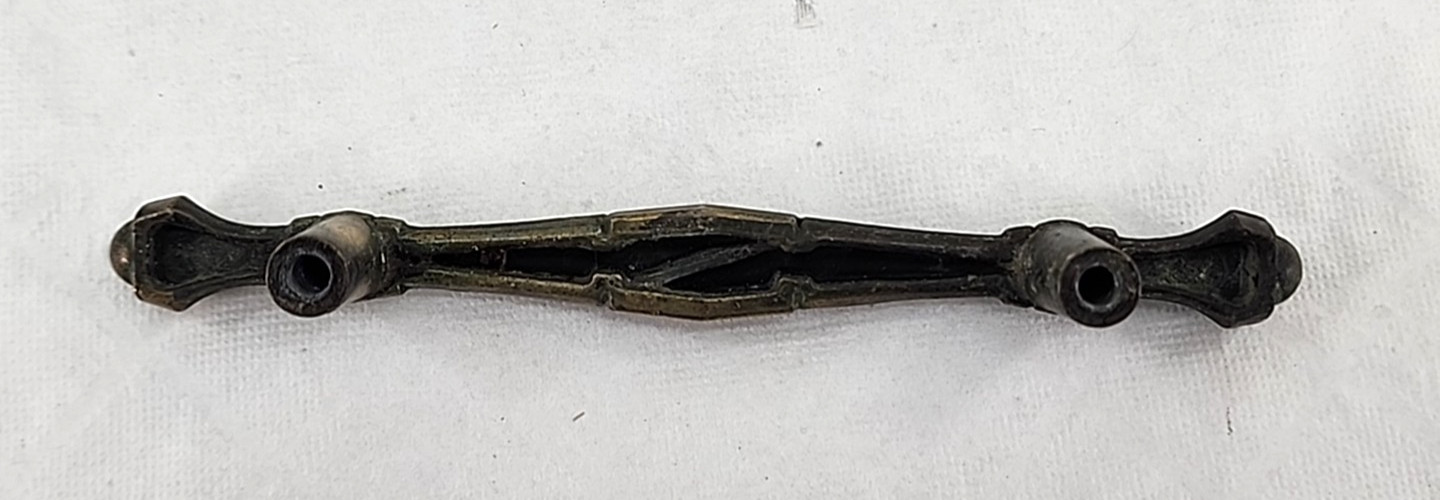 Lot of 18 Vintage Hyer Colonial Antiqued Brass Drawer Pull 5″ long 3″ center