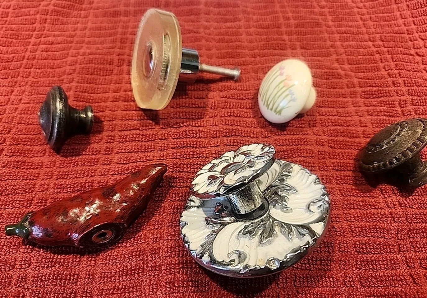 Mixed Lot 6 Vintage Drawer Knobs Previously Owned Metal Ceramic Lucite