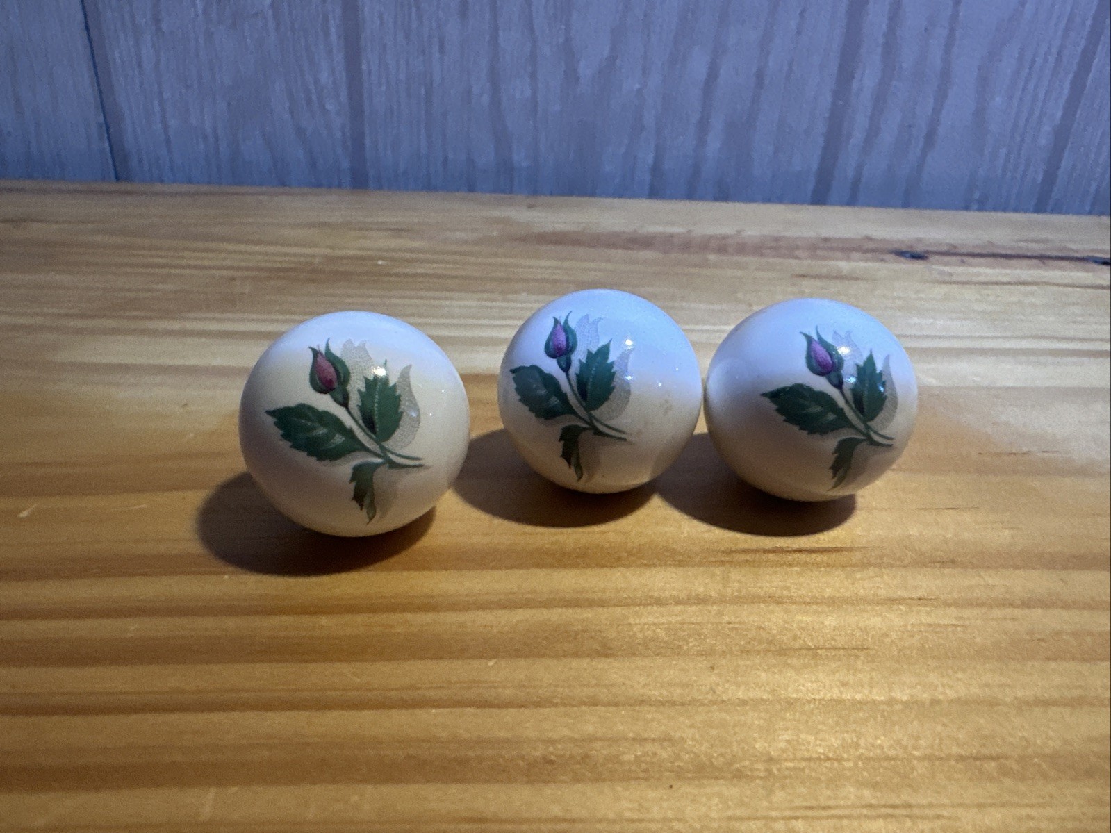 Set Of 3 Vintage Drawer 1 Inch Pulls Knobs Floral Design Round Vintage