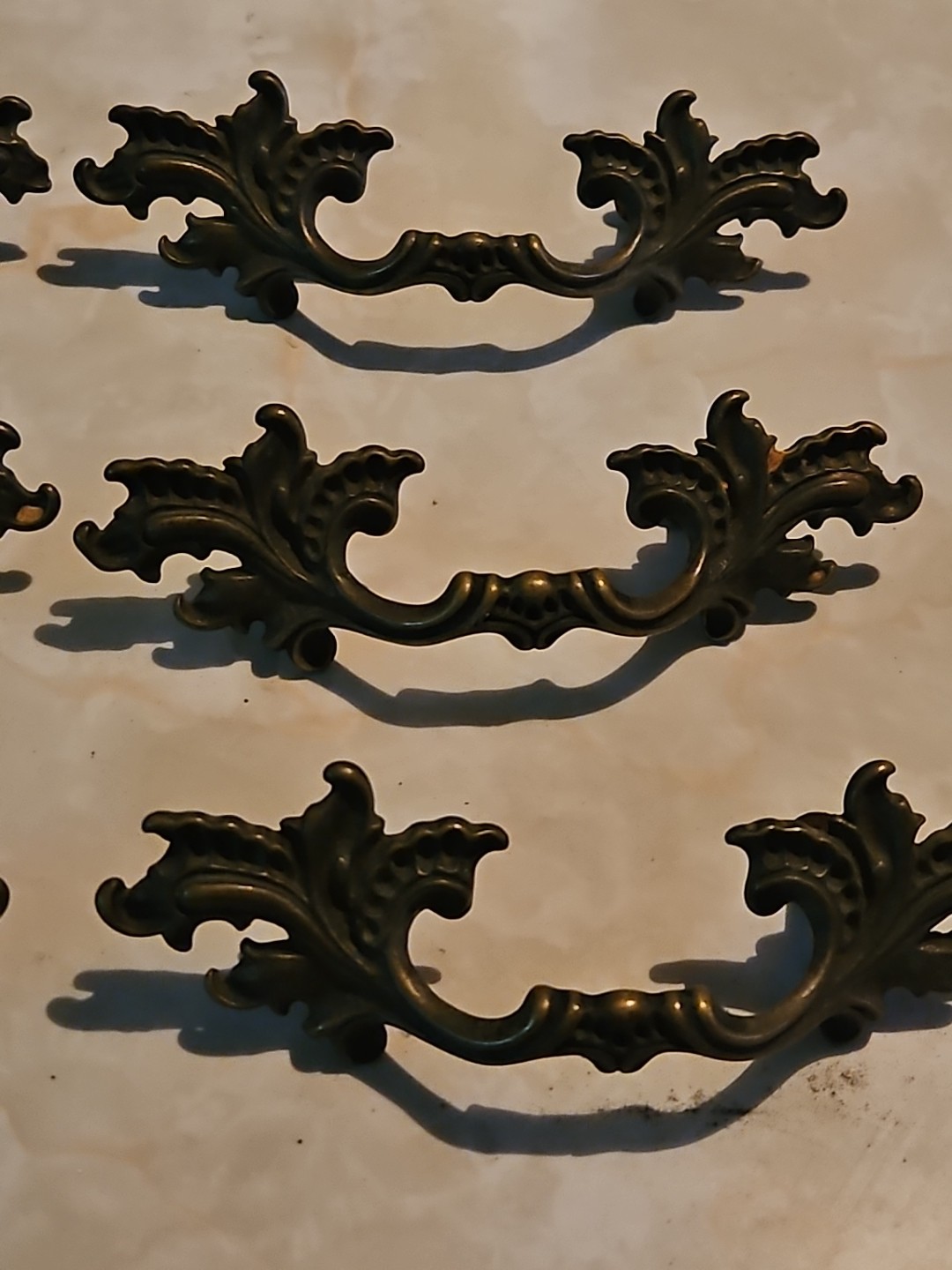 Lot Of 7 Vintage French Provincial Leaf Drawer Pull Handles W/original Screws