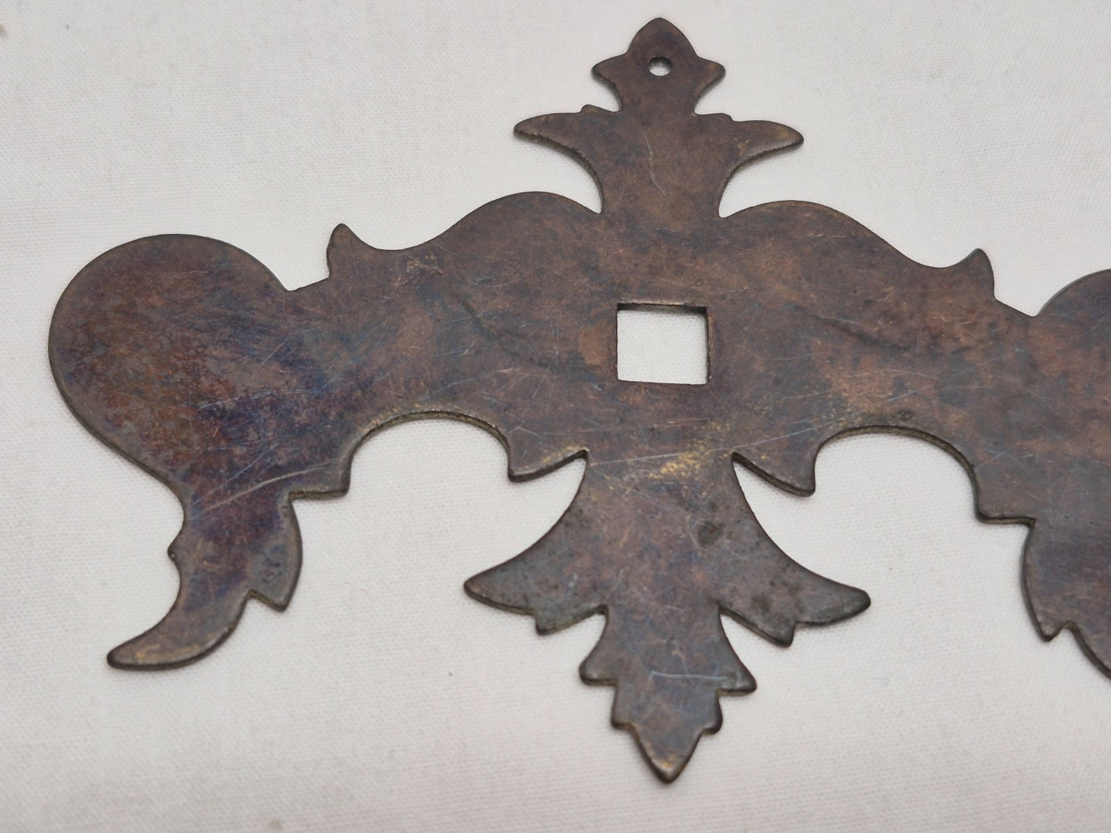 Antique Chippendale Colonial Drawer Cabinet Pull Back Plate Furniture Hardware