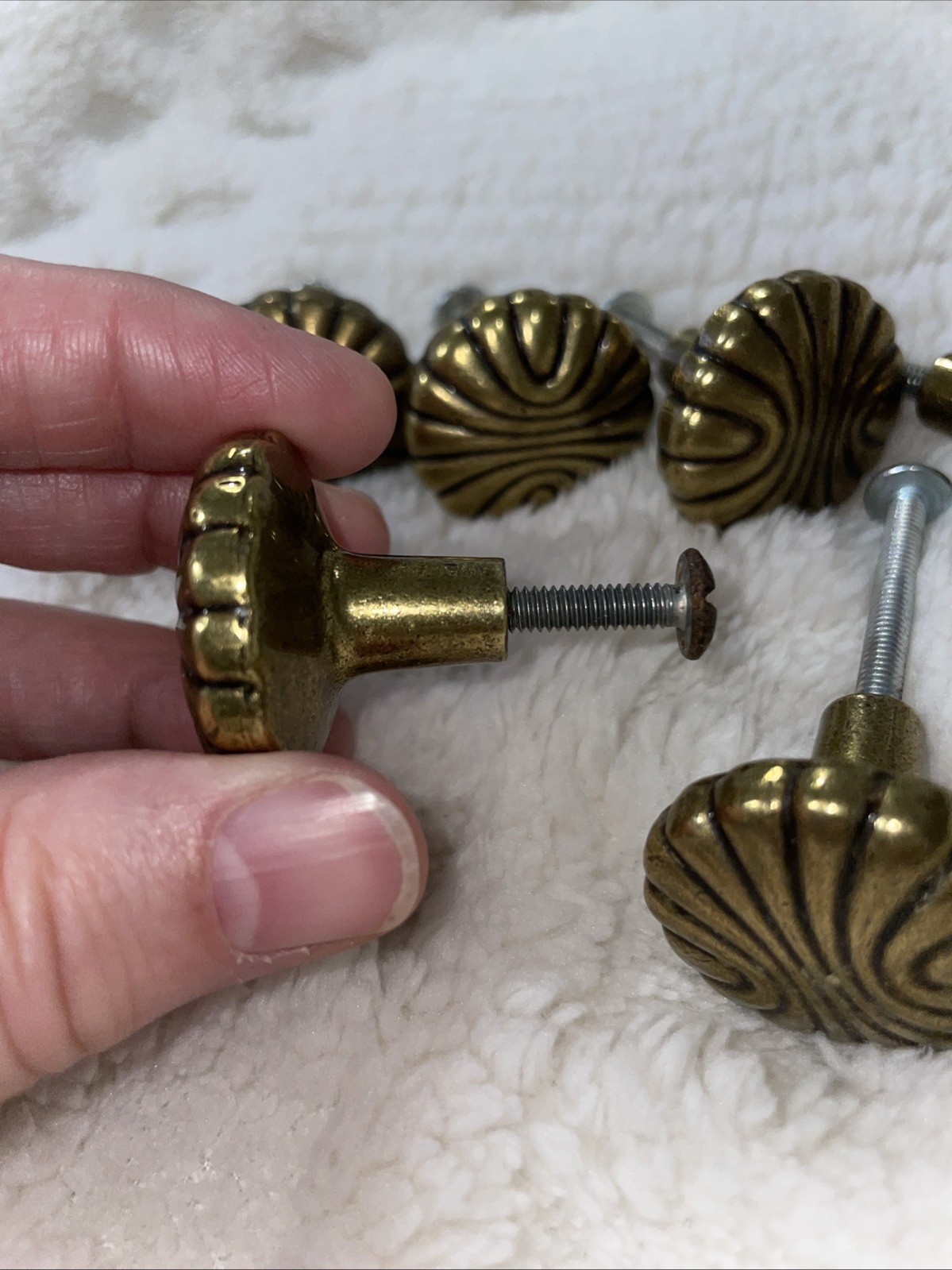 6 VTG Antique Brass Look Round Pinwheel Drawer Pull Traditional Hardware 1 1/8 “
