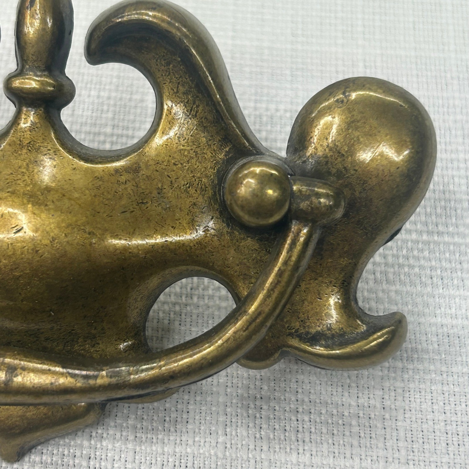 Set of 6 Vintage Chippendale Batwing Brass Drawer Pulls Cabinet Dresser Handles