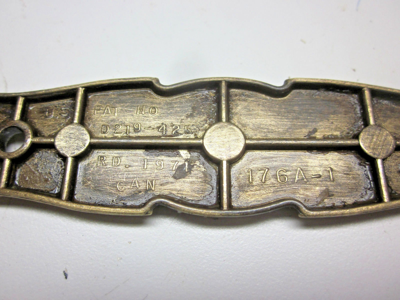 Amerock 176 Carriage 1971 Dark Hammered Brass Pull Handle & Backplate 3″ Centers