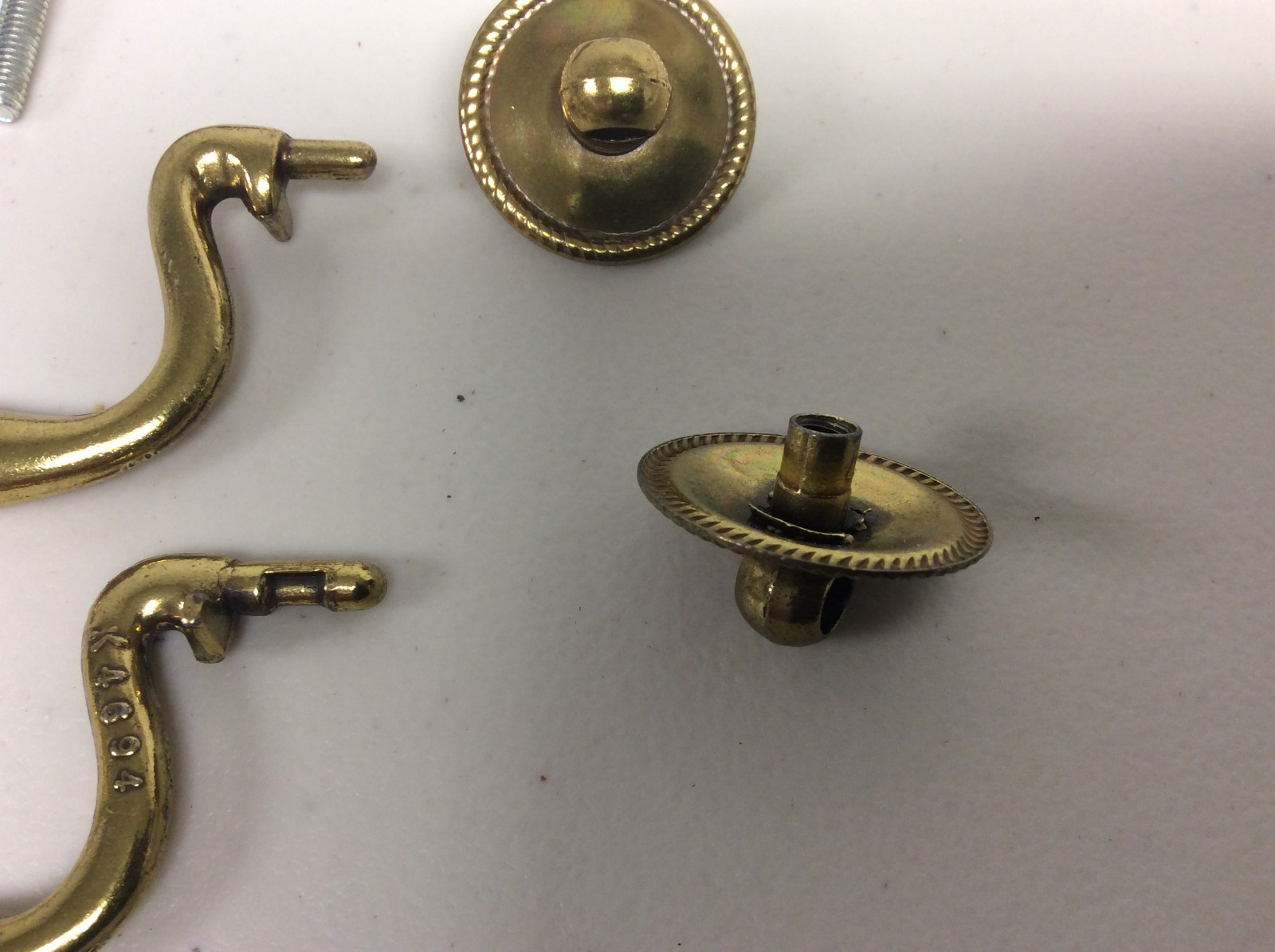 Vintage Keeler Brass Co. Solid Brass Drop Pull & Beaded Rossetts 3″ Center Pair