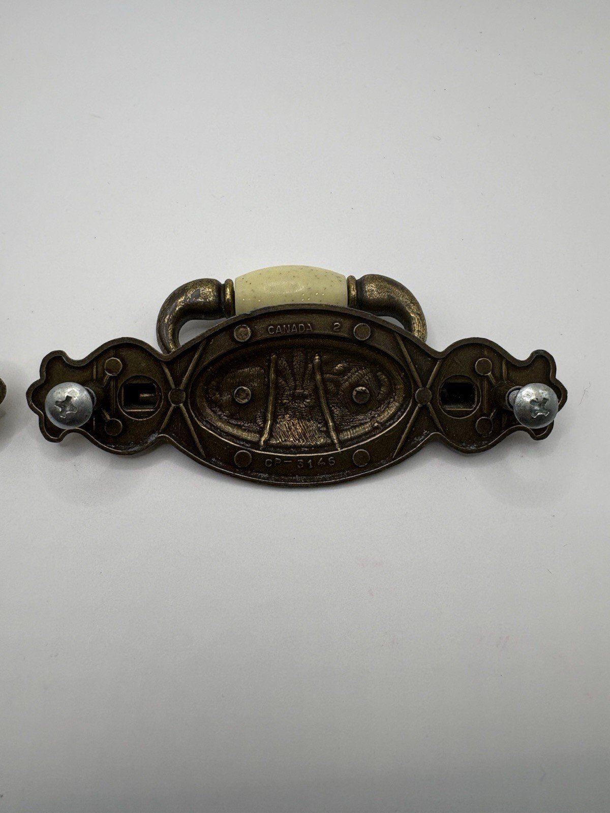 Vintage Brass Tone Dresser Drawer Cabinet Pull Handles CP-3145 Canada Set 2