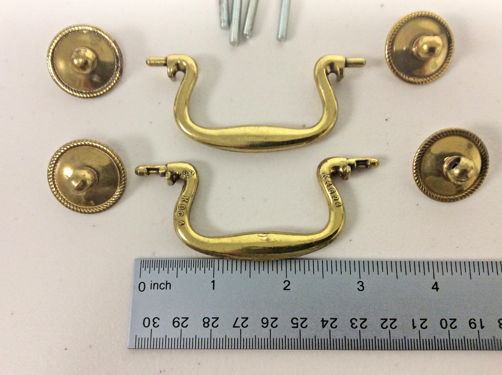 Vintage Keeler Brass Co. Solid Brass Drop Pull & Beaded Rossetts 3″ Center Pair