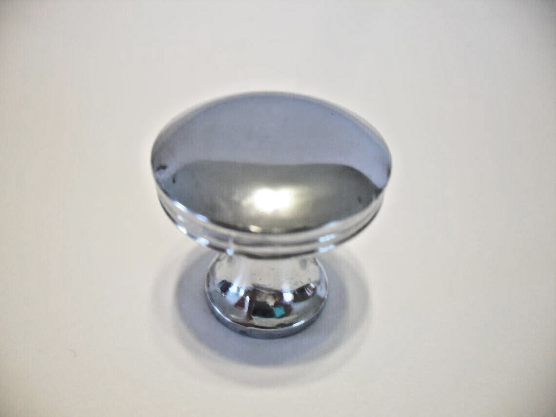 Vintage Nos Chrome Drawer Knobs 1-1/16″ Cabinet Door Pull Stanley #4493