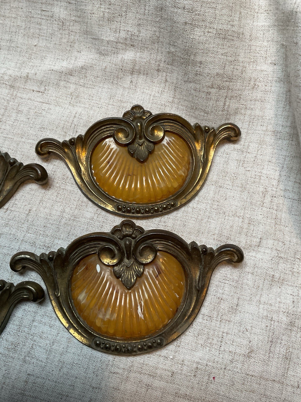 Vintage Keeler Bakelite Brass Waterfall Shell Handle Dresser Pulls (5) 1930s