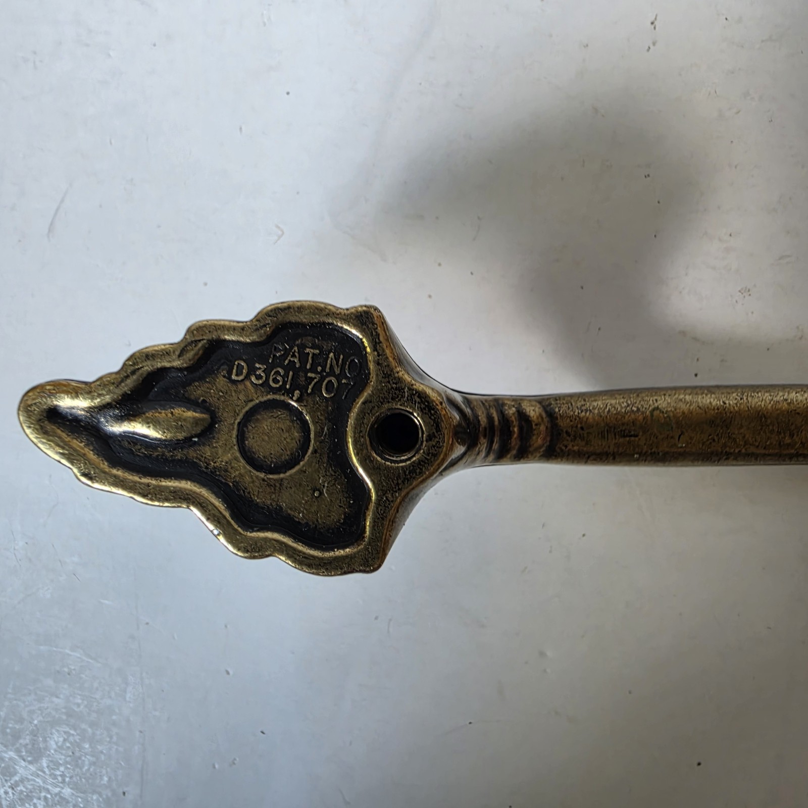 Vintage Amerock Handle Drawer Cabinet Pull 1330 Brass French Design Lot Of 11