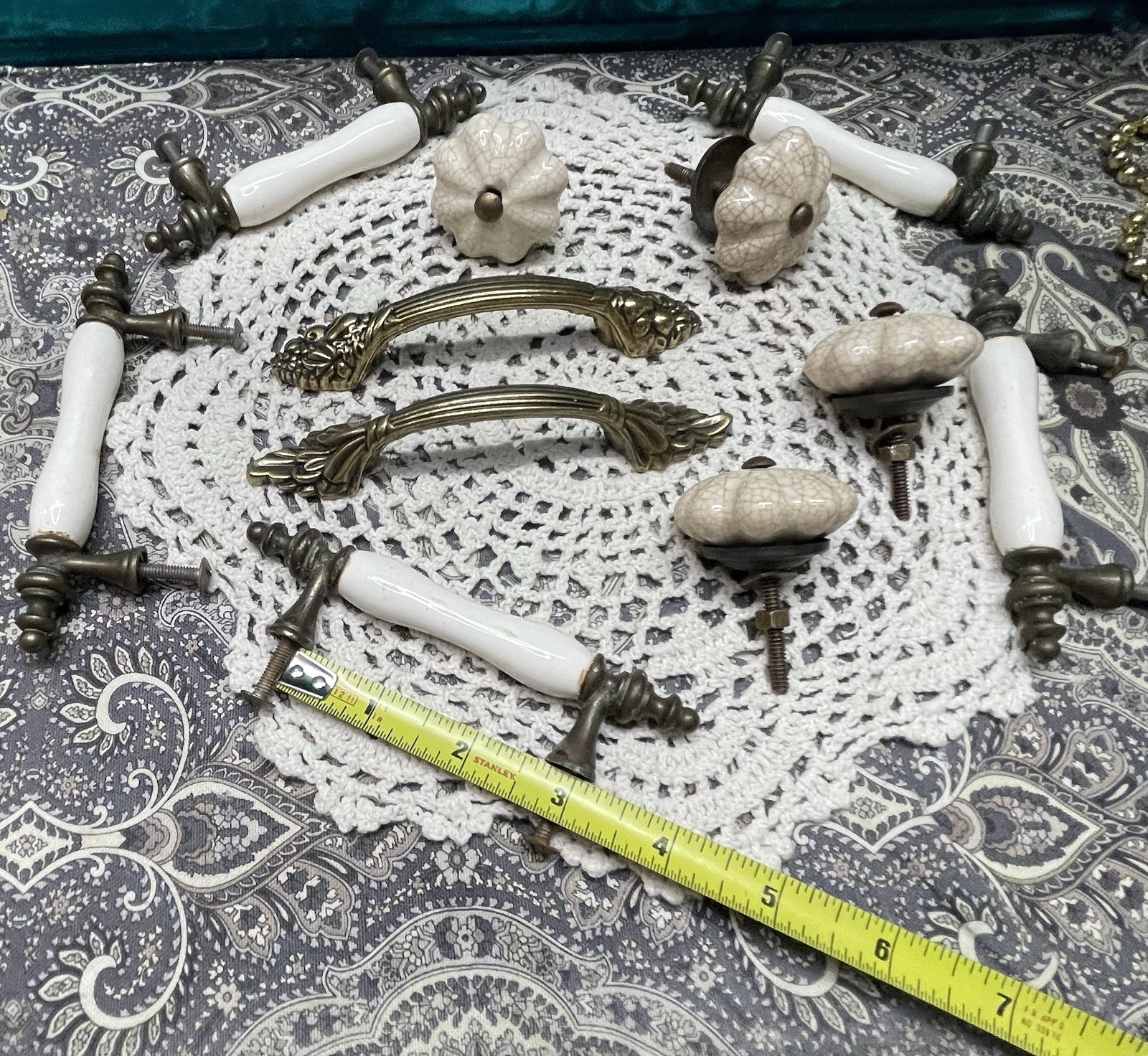 Vintage Lot (11) Miscellaneous Drawer/Cabinet Pulls/Knobs – Some Aged With Wear