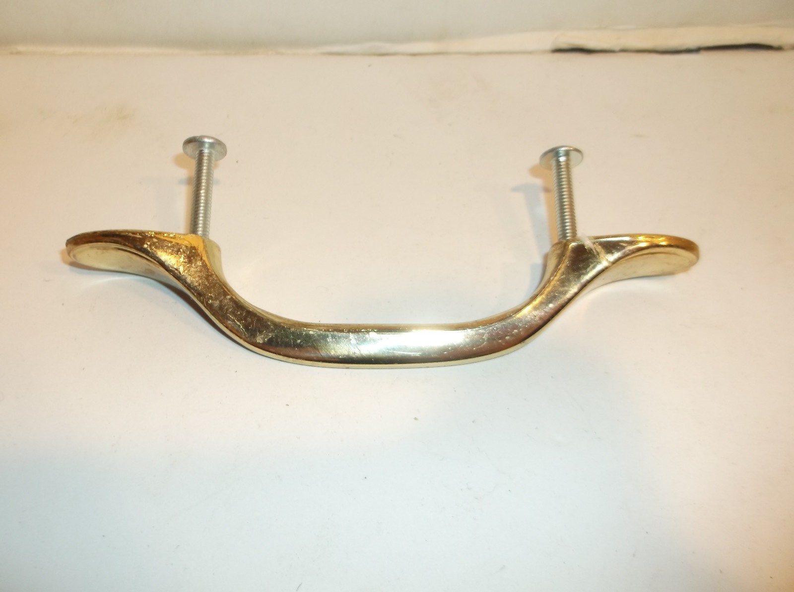 Cabinet Drawer Pulls Brass With screws No .63973-1 – Lot of 22
